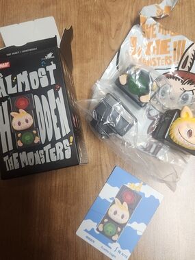 AUTHENTIC almost Hidden The Monsters Traffic Light Figure - by POP MART